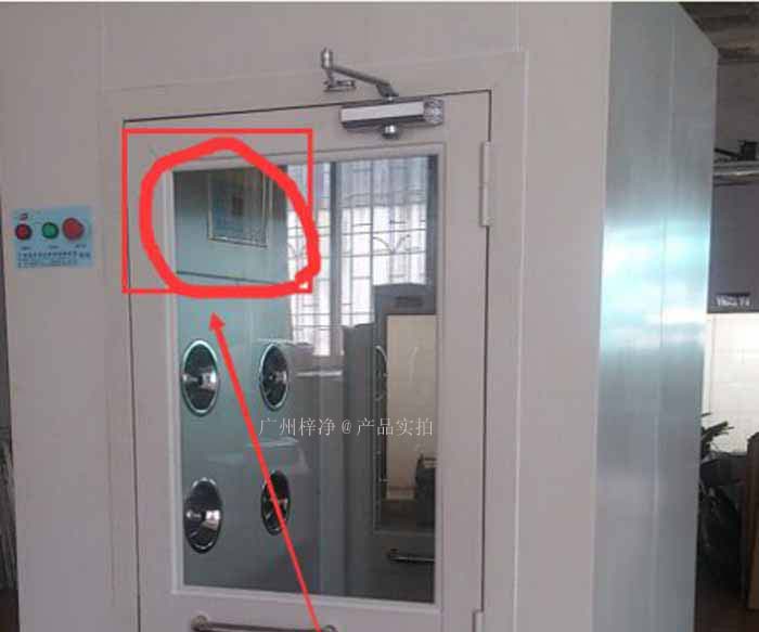 正確的控制器安裝位置不僅能確保風淋室性能穩(wěn)定，還能提高使用效率和安全性。