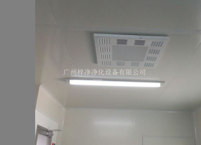 高效送風口是潔凈室中用于空氣分布的關(guān)鍵設(shè)備
