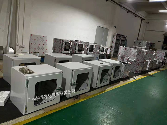 無塵車間風淋室傳遞窗和超凈工作臺的相關介紹